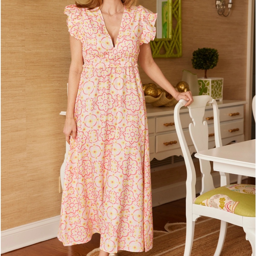 Sail To Sable Peach & Lemon Blush Medallion Print Flutter Sleeve V-Neck Dress